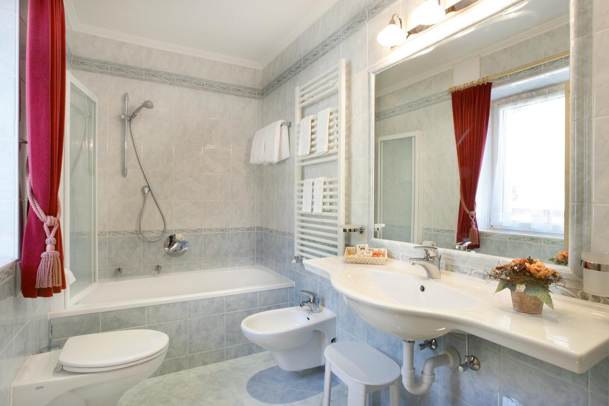 Garni B&B Schenk Selva di Val Gardena Quarto foto